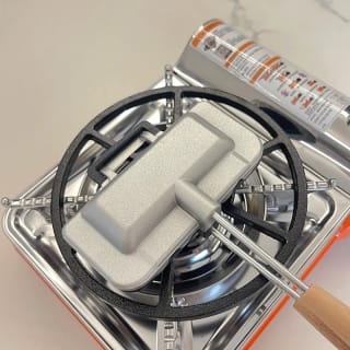 Premium Gas Stove Hot Sandwich Maker with Wooden Handle 5