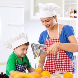 🍋 Aluminium Heavy-Duty Handhold Press Fruit Juicer-Code: 3989 1