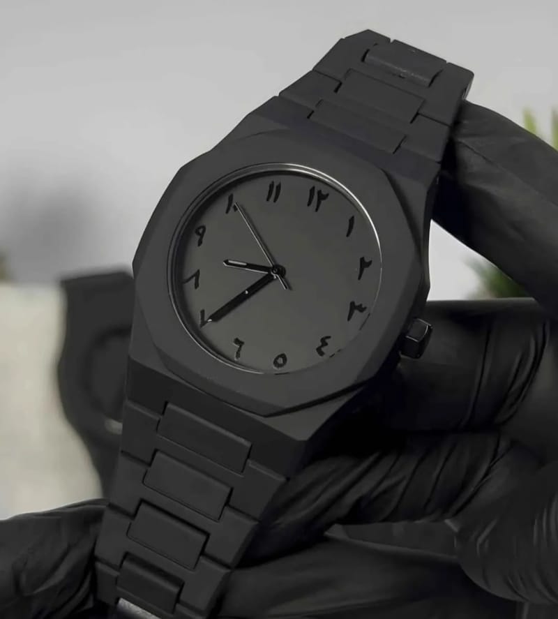 The Black Aura ♠️(Watch For men)