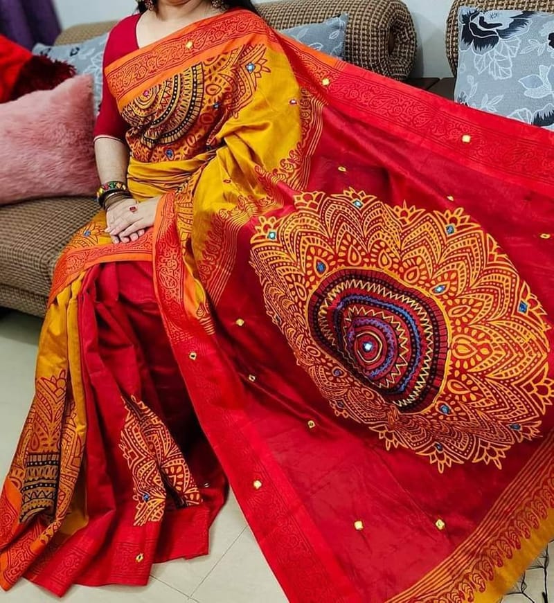 হ্যান্ডপ্রিন্ট হাফসিল্ক শাড়ী