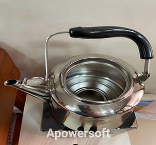 Whistling kettle 2
