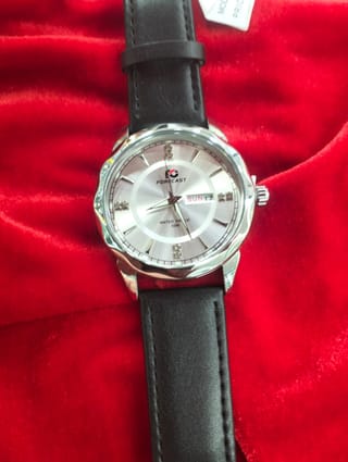 FORECAST 1958 Men's Analog Watch – Silver Dial with Black Strap & Day-Date Display 5